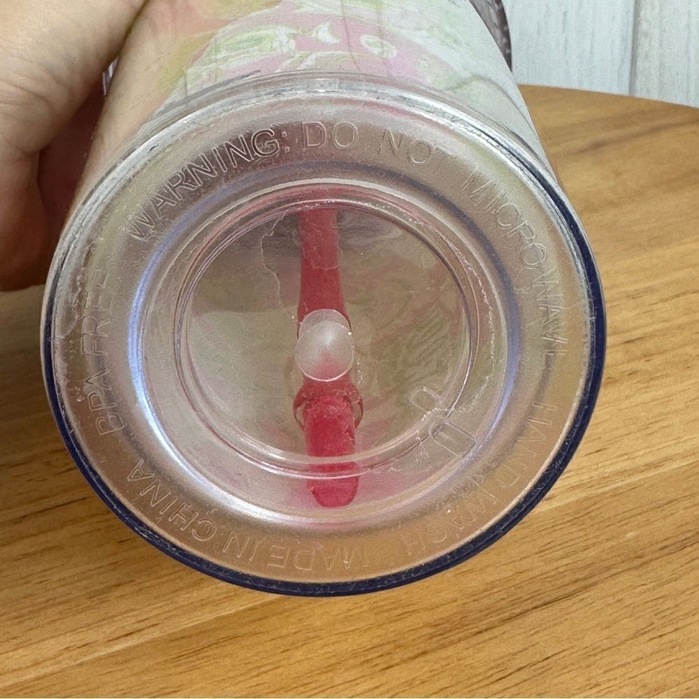 Lilly Pulitzer Elephants Acrylic Tumbler Cup Pink Green 20oz Lid Straw - Picture 8 of 9